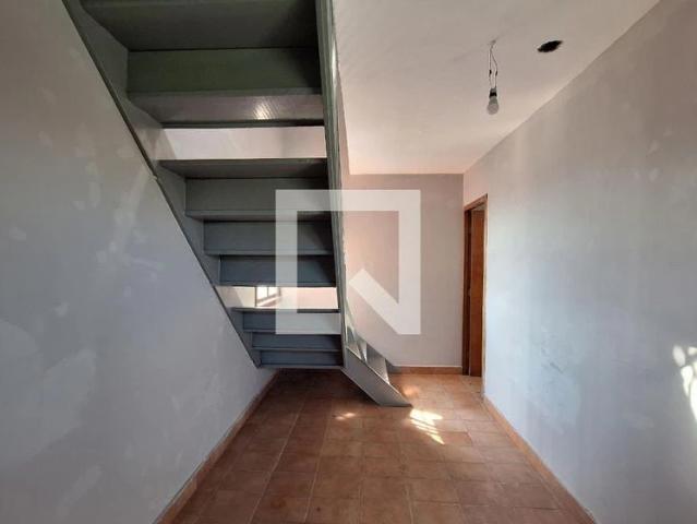 Casa / Sobrado para Locação em Santo André/SP Jardim Itapoan 4 Quartos