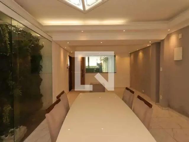 Casa / Sobrado para Locação em Santo André/SP Jardim Las Vegas 4 Quartos