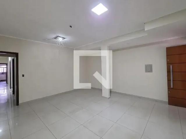 Casa / Sobrado para Locação em Santo André/SP Jardim Milena 4 Quartos