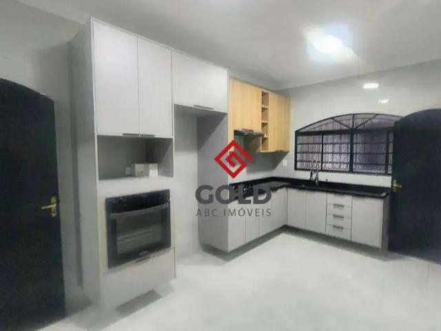 Casa / Sobrado para Locação em Santo André/SP Jardim Santo Alberto 4 Quartos
