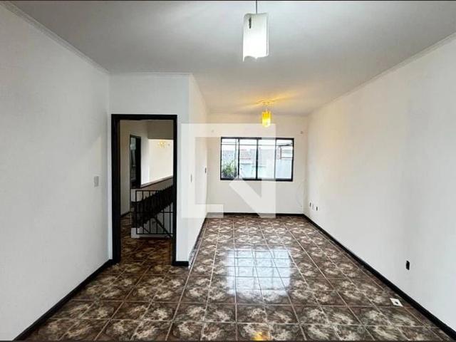 Casa / Sobrado para Locação em Santo André/SP Jardim Santo Alberto 3 Quartos