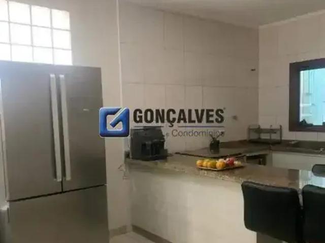 Casa / Sobrado para Locação em Santo André/SP Jardim Stella 3 Quartos