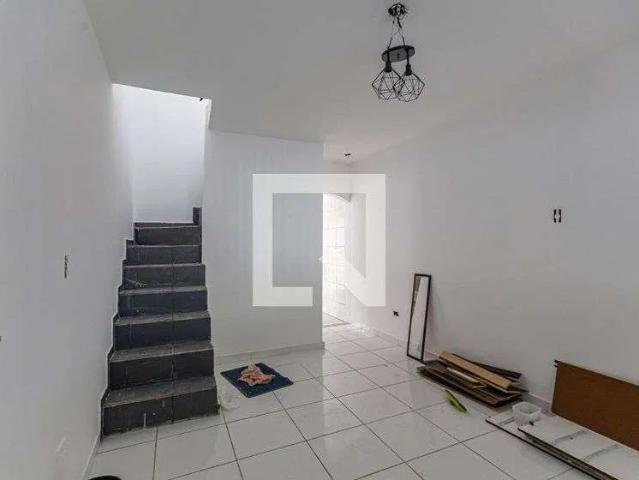Casa / Sobrado para Locação em Santo André/SP Parque Bandeirante 2 Quartos