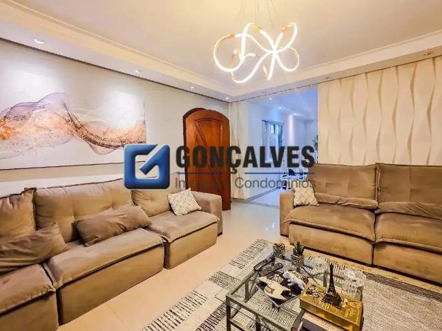 Casa / Sobrado para Locação em Santo André/SP Parque João Ramalho 3 Quartos