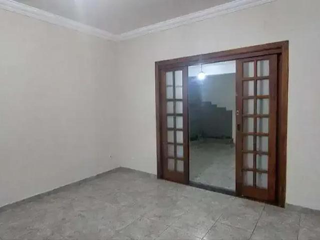 Casa / Sobrado para Locação em Santo André/SP Silveira 4 Quartos