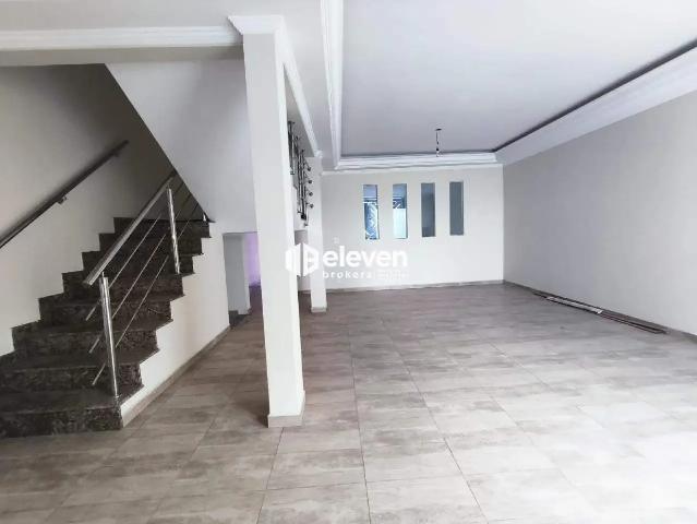 Casa / Sobrado para Locação em Santos/SP Campo Grande 4 Quartos