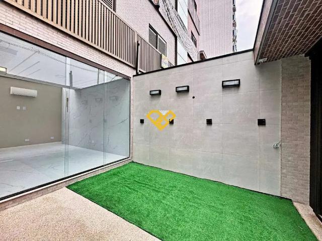 Casa / Sobrado para Locação em Santos/SP Campo Grande 4 Quartos