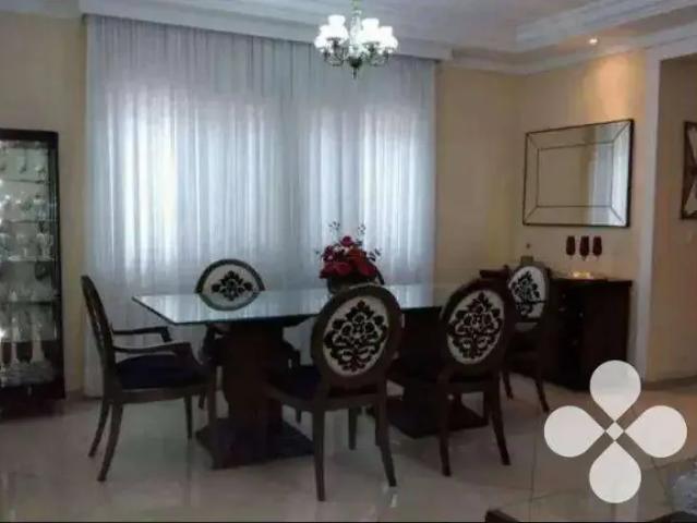 Casa / Sobrado para Locação em Santos/SP Campo Grande 4 Quartos