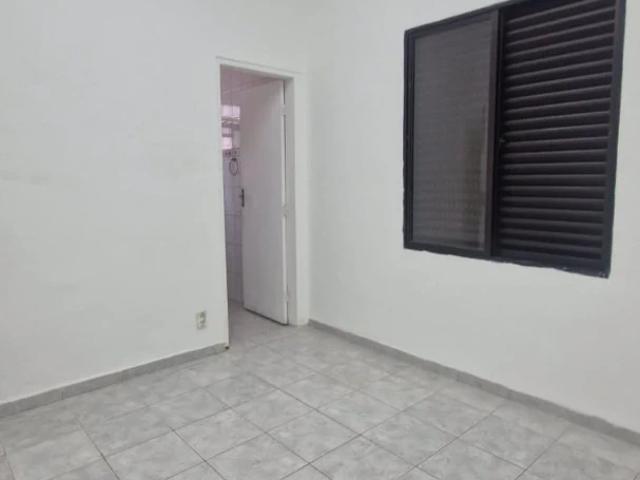 Casa / Sobrado para Locação em Santos/SP Chico de Paula 2 Quartos