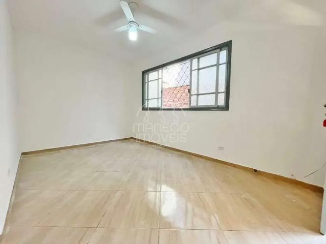 Casa / Sobrado para Locação em Santos/SP Aparecida 3 Quartos