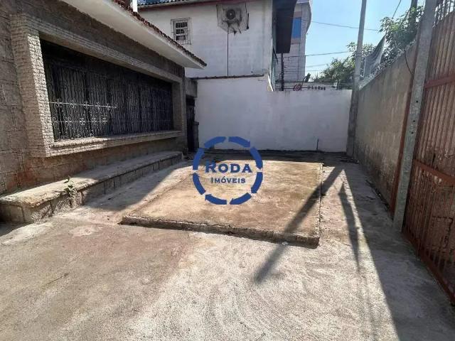 Casa / Sobrado para Locação em Santos/SP Aparecida 3 Quartos