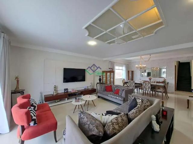 Casa / Sobrado para Locação em Santos/SP Aparecida 5 Quartos