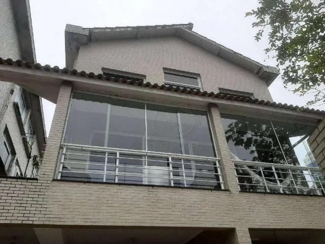 Casa / Sobrado para Locação em Santos/SP Aparecida 6 Quartos