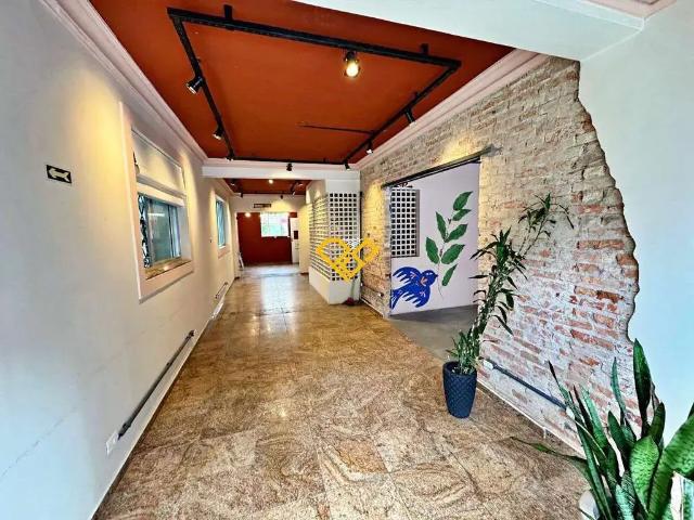 Casa / Sobrado para Locação em Santos/SP Aparecida