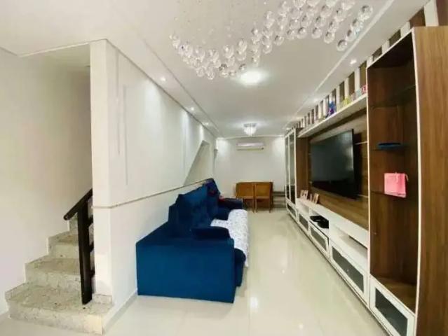 Casa / Sobrado para Locação em Santos/SP Boqueirão 3 Quartos
