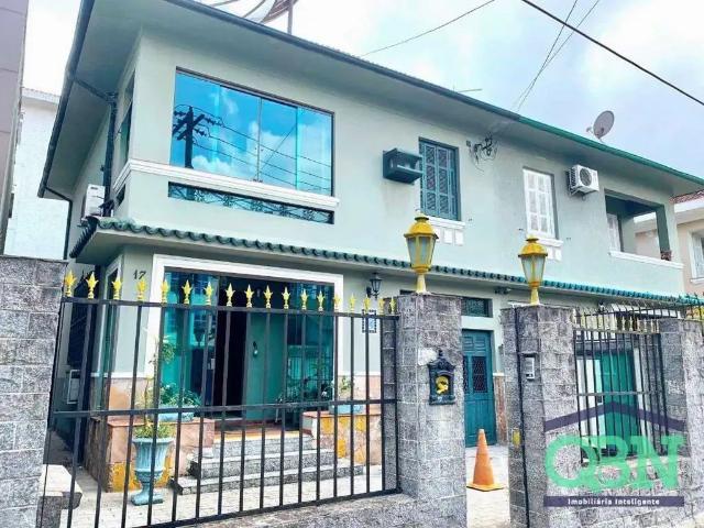Casa / Sobrado para Locação em Santos/SP Boqueirão 6 Quartos