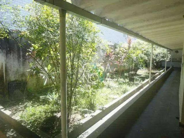 Casa / Sobrado para Locação em Santos/SP Gonzaga 4 Quartos