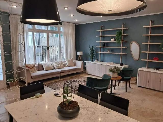 Casa / Sobrado para Locação em Santos/SP Gonzaga