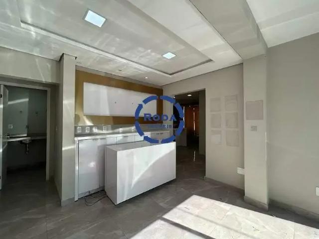 Casa / Sobrado para Locação em Santos/SP Gonzaga