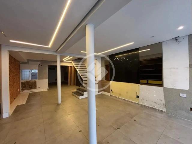 Casa / Sobrado para Locação em Santos/SP Gonzaga 5 Quartos