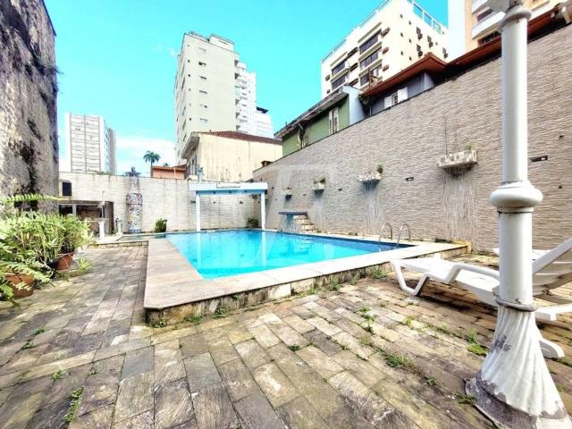 Casa / Sobrado para Locação em Santos/SP Gonzaga 6 Quartos