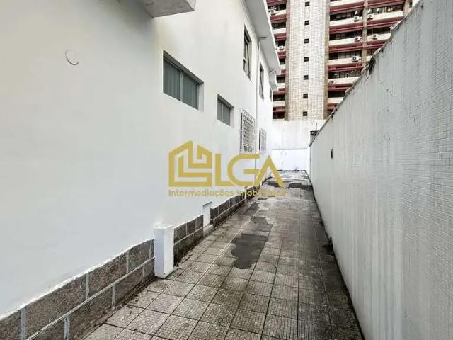 Casa / Sobrado para Locação em Santos/SP Gonzaga 6 Quartos