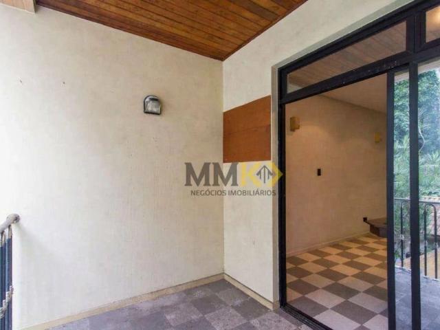 Casa / Sobrado para Locação em Santos/SP Gonzaga 6 Quartos