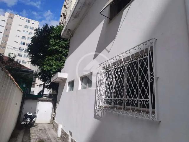 Casa / Sobrado para Locação em Santos/SP Gonzaga 3 Quartos