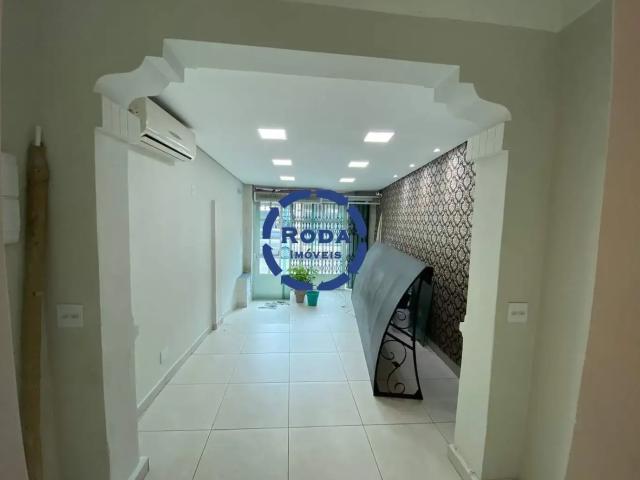 Casa / Sobrado para Locação em Santos/SP Gonzaga 3 Quartos