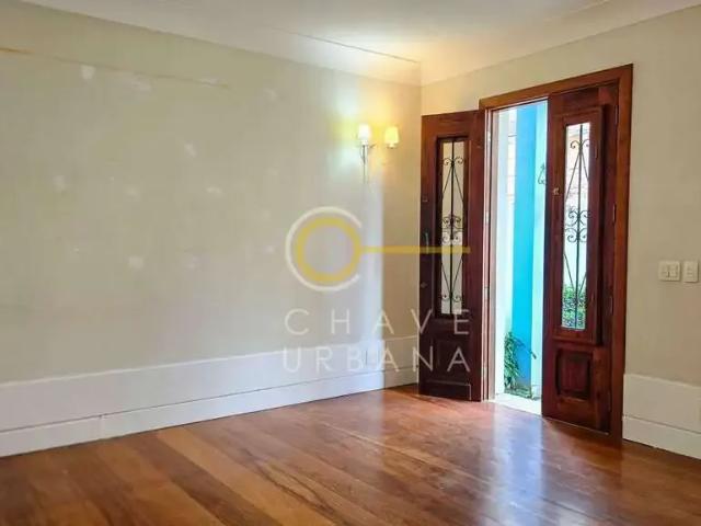 Casa / Sobrado para Locação em Santos/SP Gonzaga 3 Quartos