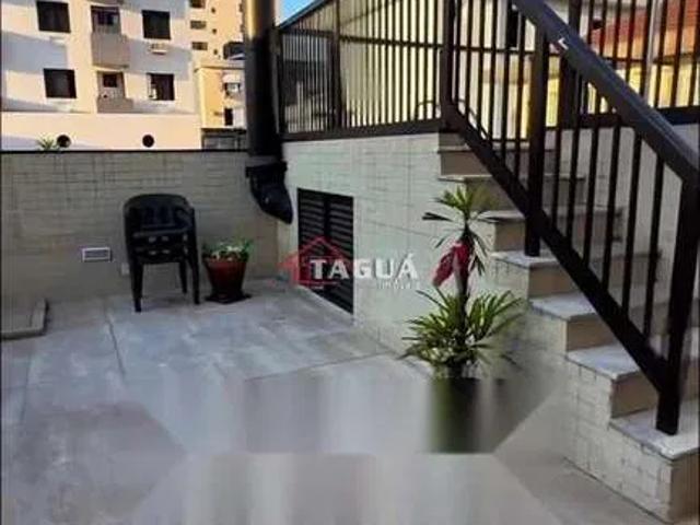 Casa / Sobrado para Locação em Santos/SP Embaré 3 Quartos