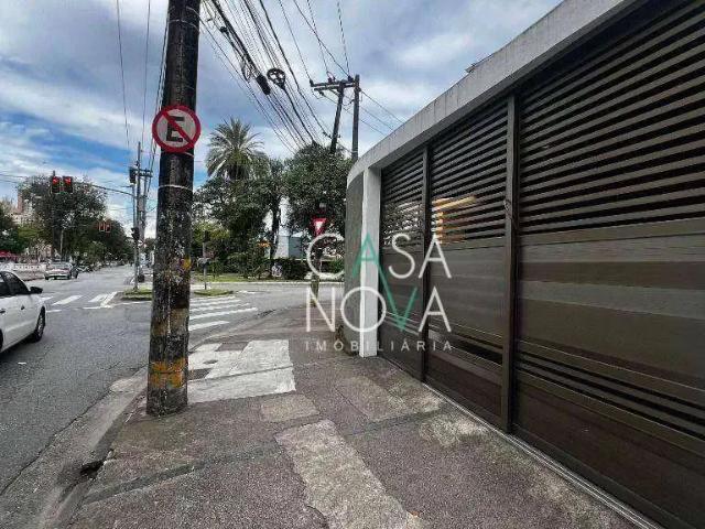Casa / Sobrado para Locação em Santos/SP Embaré 3 Quartos