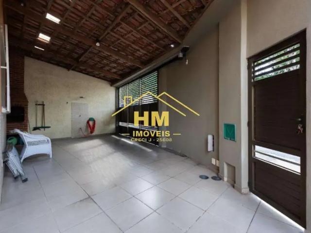 Casa / Sobrado para Locação em Santos/SP Embaré 3 Quartos