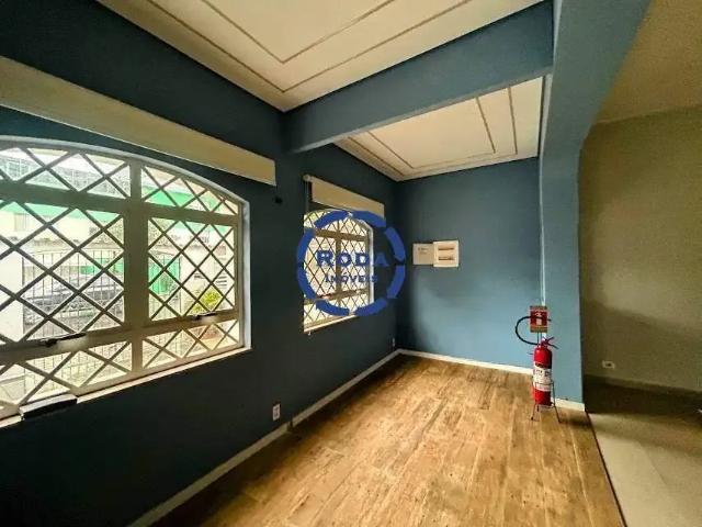 Casa / Sobrado para Locação em Santos/SP Embaré 3 Quartos