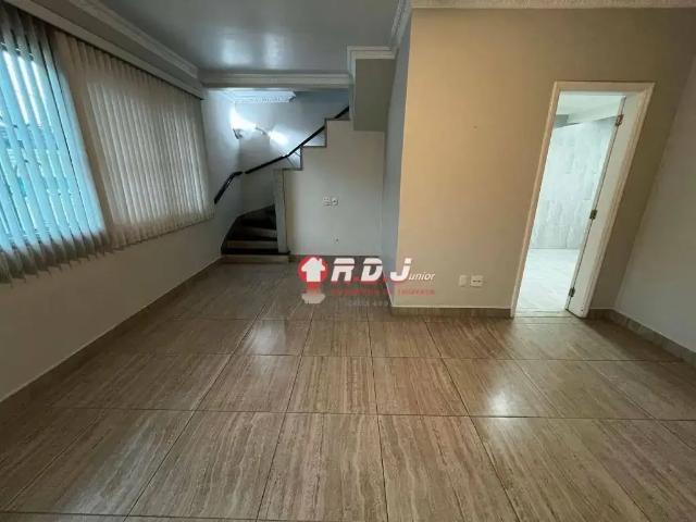 Casa / Sobrado para Locação em Santos/SP Embaré 3 Quartos