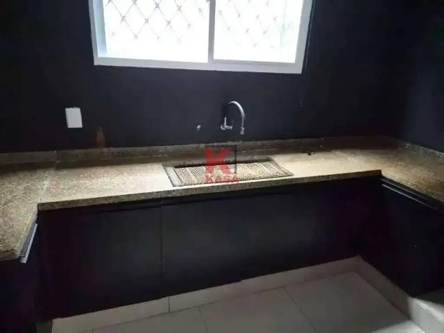 Casa / Sobrado para Locação em Santos/SP Embaré 3 Quartos
