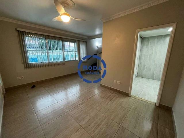 Casa / Sobrado para Locação em Santos/SP Embaré 3 Quartos