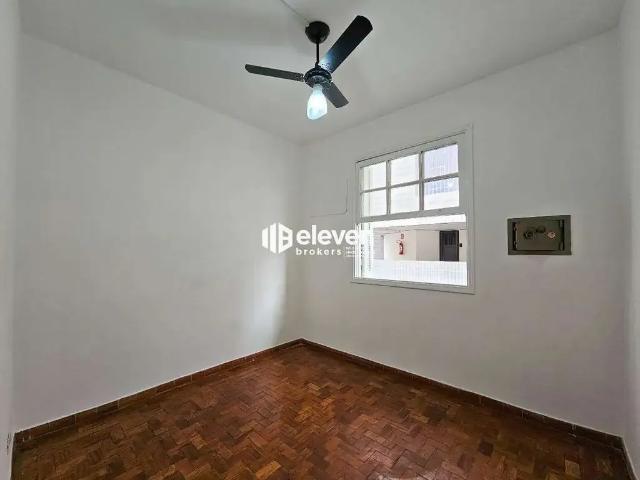 Casa / Sobrado para Locação em Santos/SP Embaré 4 Quartos