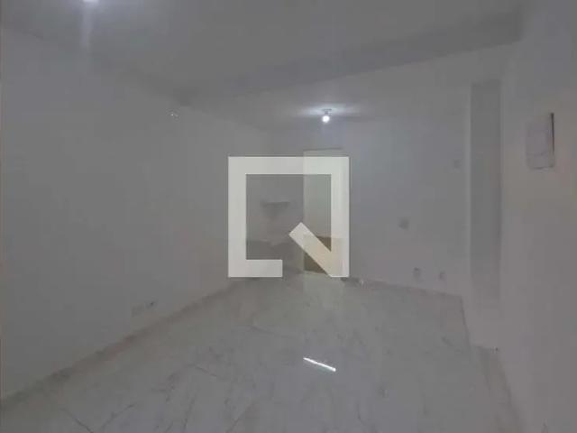 Casa / Sobrado para Locação em Santos/SP Embaré 4 Quartos