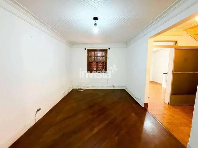 Casa / Sobrado para Locação em Santos/SP Embaré 4 Quartos