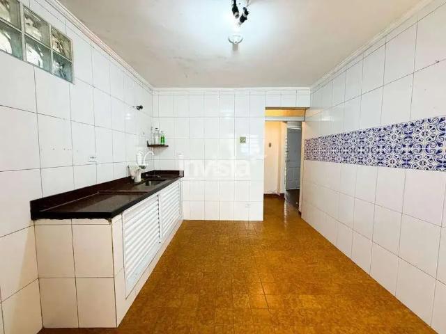Casa / Sobrado para Locação em Santos/SP Embaré 4 Quartos