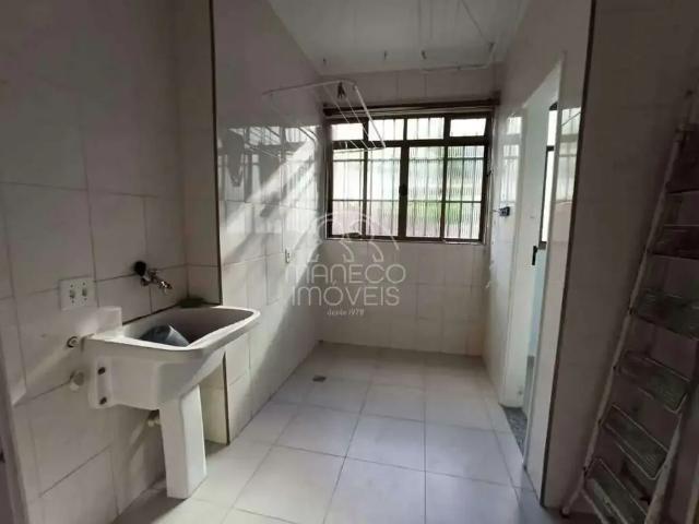 Casa / Sobrado para Locação em Santos/SP Embaré 4 Quartos