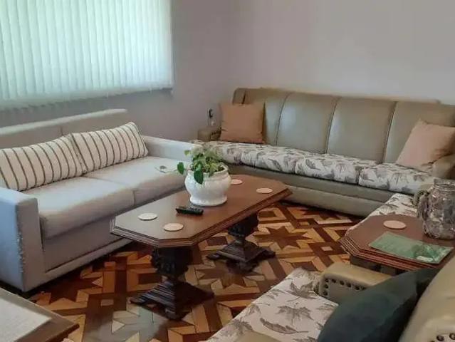 Casa / Sobrado para Locação em Santos/SP Embaré 4 Quartos