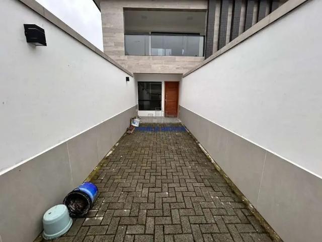 Casa / Sobrado para Locação em Santos/SP Estuário 3 Quartos