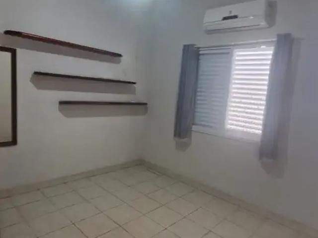 Casa / Sobrado para Locação em Santos/SP Estuário 2 Quartos