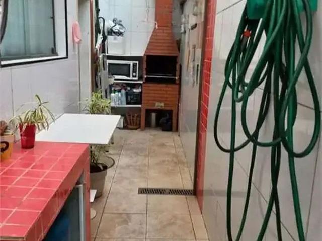 Casa / Sobrado para Locação em Santos/SP Macuco 2 Quartos