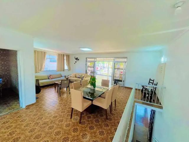 Casa / Sobrado para Locação em Santos/SP Marapé 3 Quartos