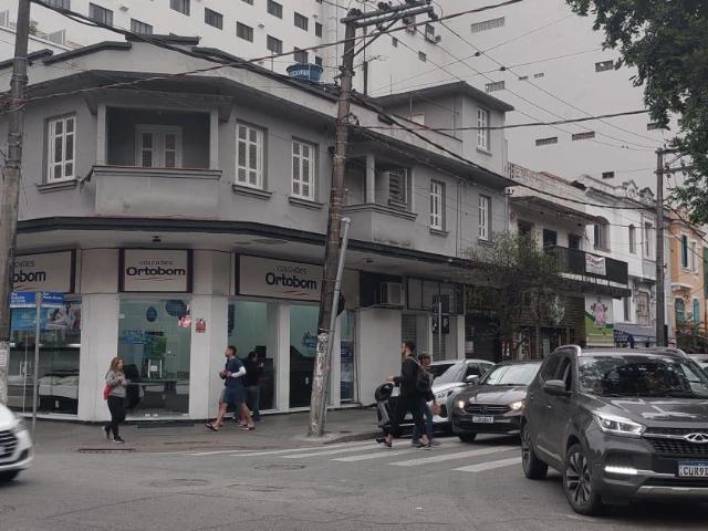 Casa / Sobrado para Locação em Santos/SP Pompéia 4 Quartos