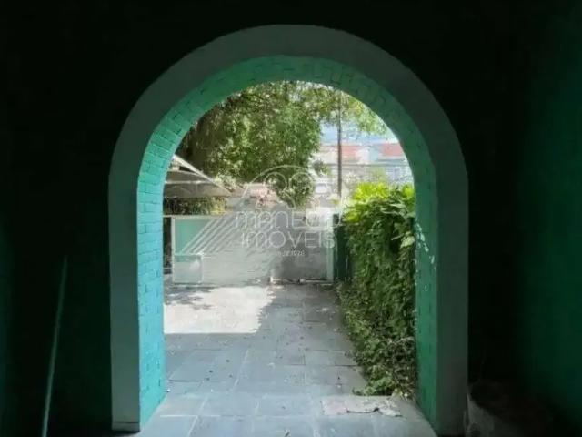 Casa / Sobrado para Locação em Santos/SP Pompéia 3 Quartos