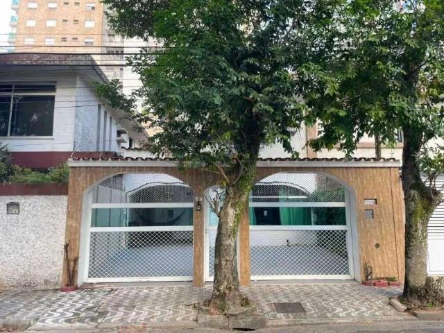 Casa / Sobrado para Locação em Santos/SP Ponta da Praia 3 Quartos